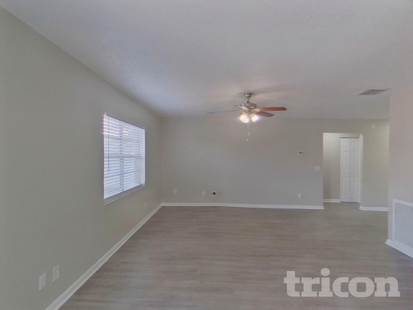 Building Photo - 309 Regal Park Dr
