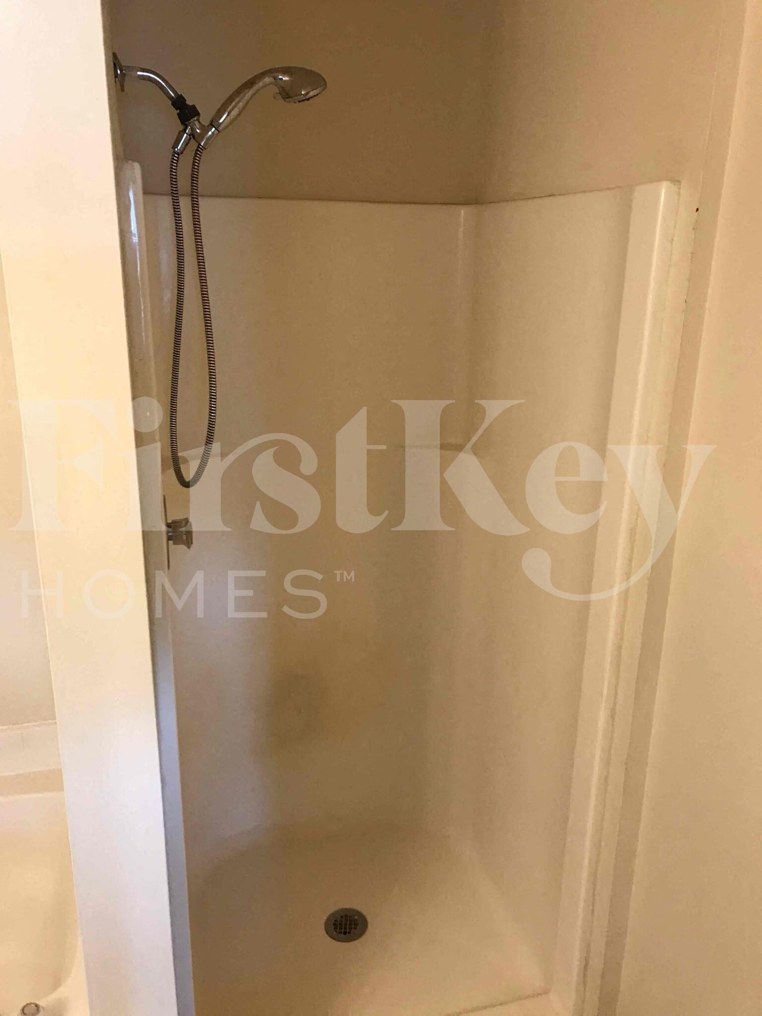 Building Photo - 420 Underwood Ct