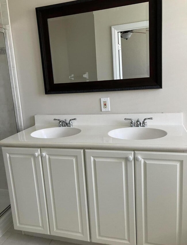 Building Photo - 101 Ocean Cay Way