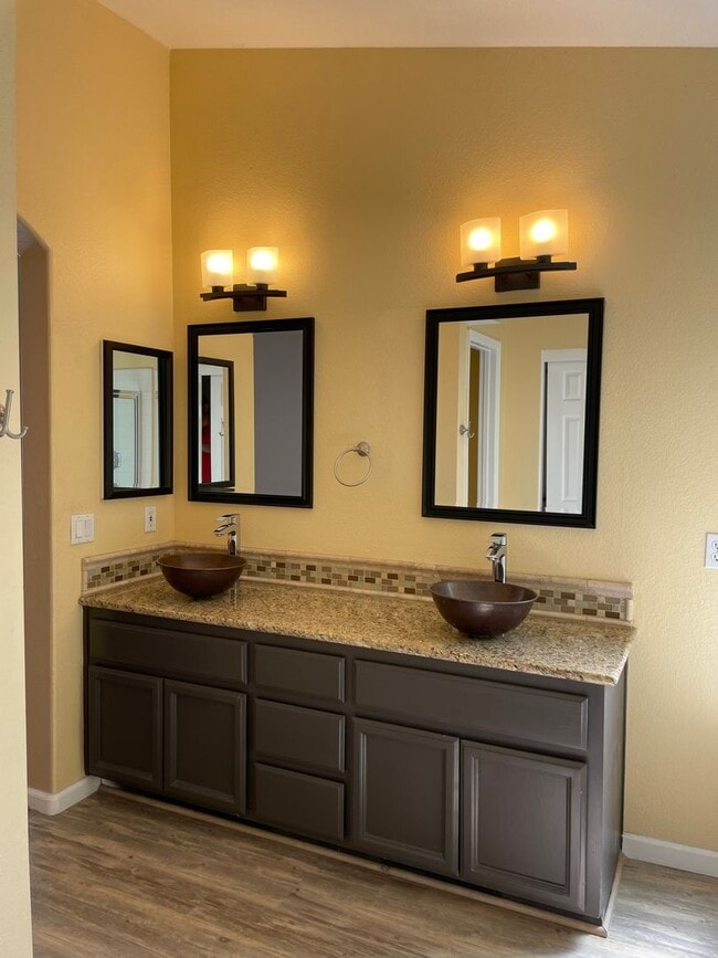 Building Photo - Beautiful Rocklin 4 Bedroom Home with 3 Ca...
