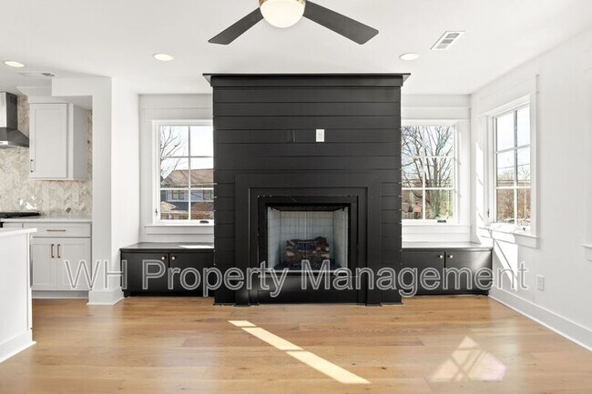 Building Photo - 500 Hobson Chapel Pl