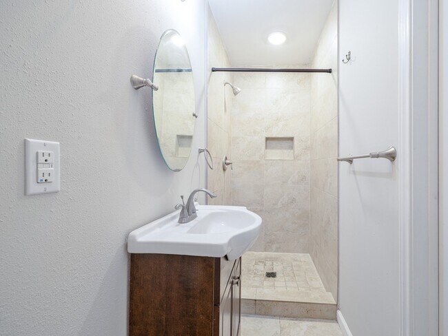 Building Photo - 12658 Briar Patch Dr