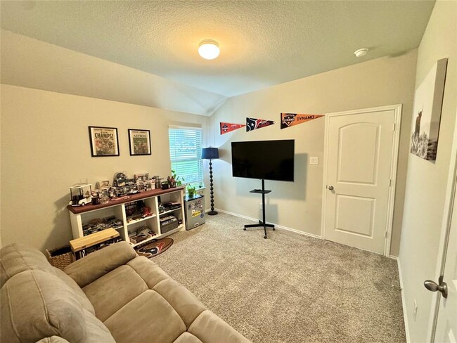 Building Photo - 15004 Monserrat Ln