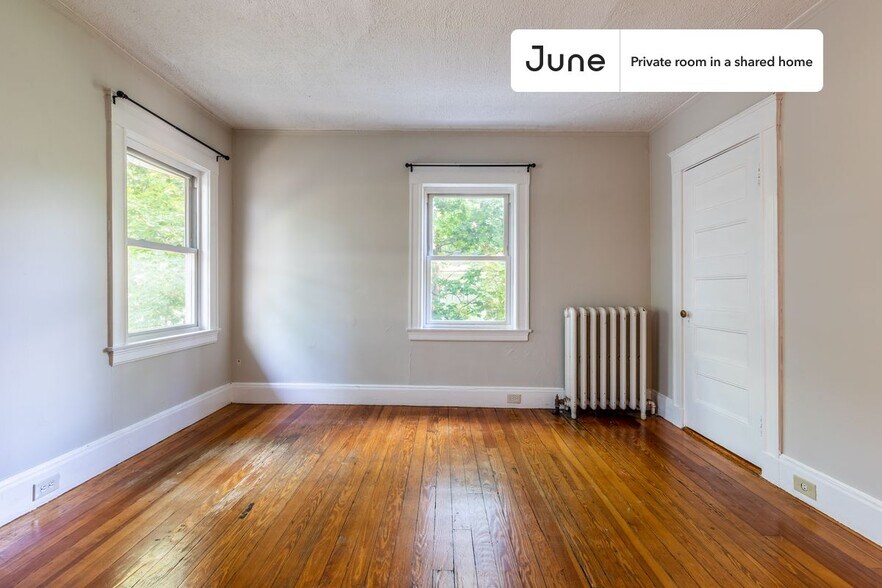 Building Photo - Room in Shared 9 bed/2 bath home