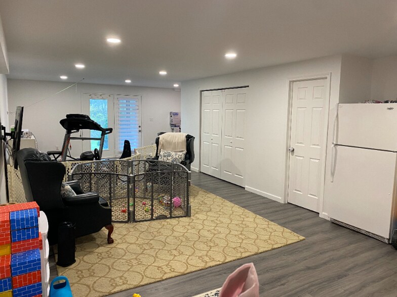 Building Photo - 78 Shady Ln