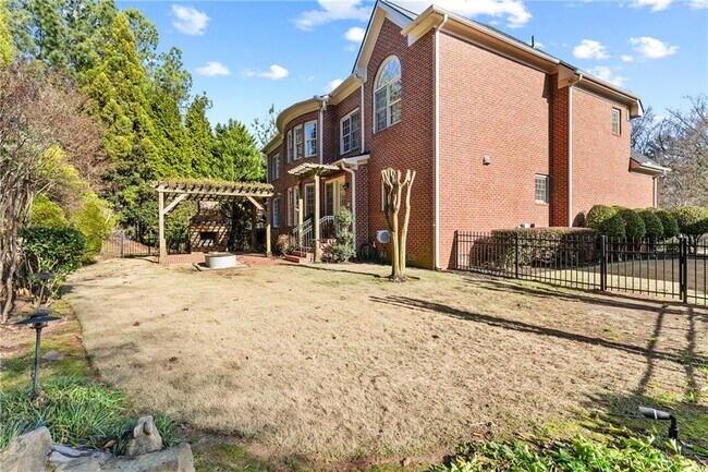 Building Photo - 7665 Ledgewood Way