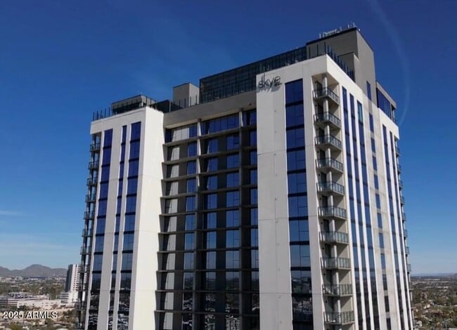 Primary Photo - 817 N 6th St