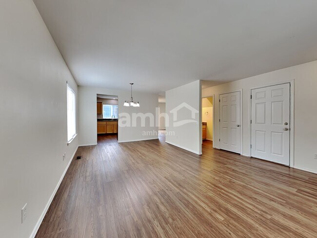 Building Photo - 18012 73rd Ave E