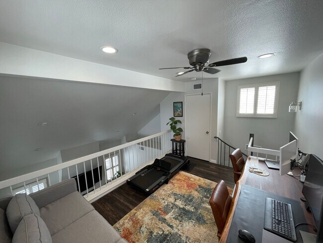 Building Photo - **Coming Soon** 2-Level Loft Condo with Re...