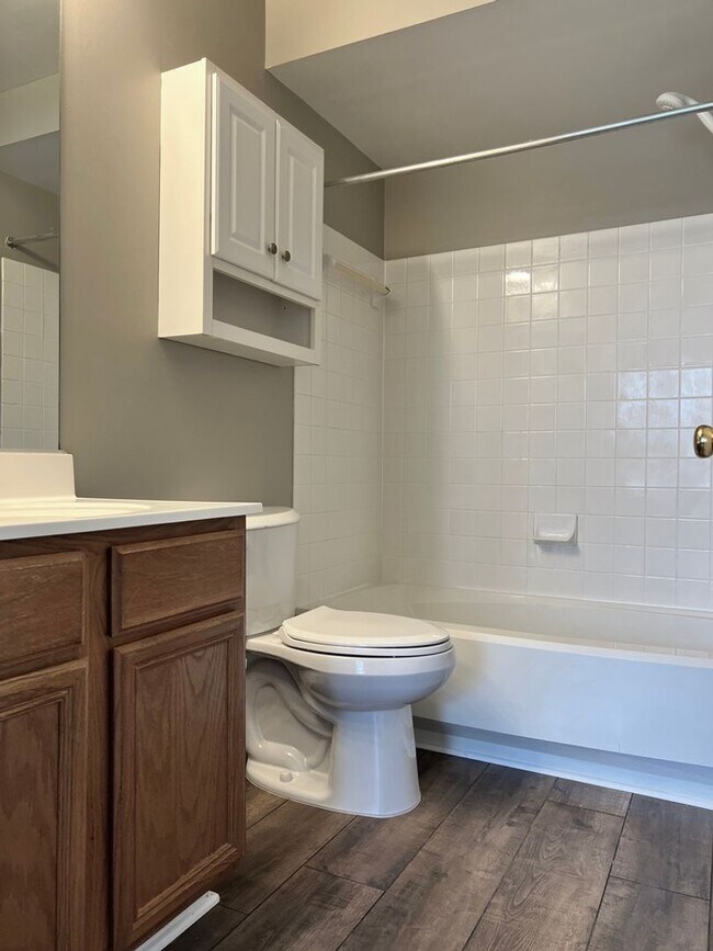 Building Photo - This 2-bedroom, 2-bathroom gem offers the ...