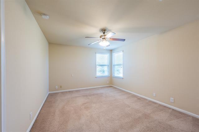 Building Photo - 939 Alamo Plaza Dr