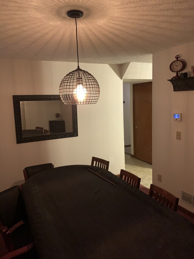 Dining room - 5546 Breshly Way