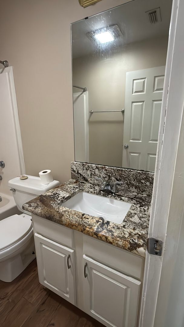 Building Photo - Rental in Shreveport