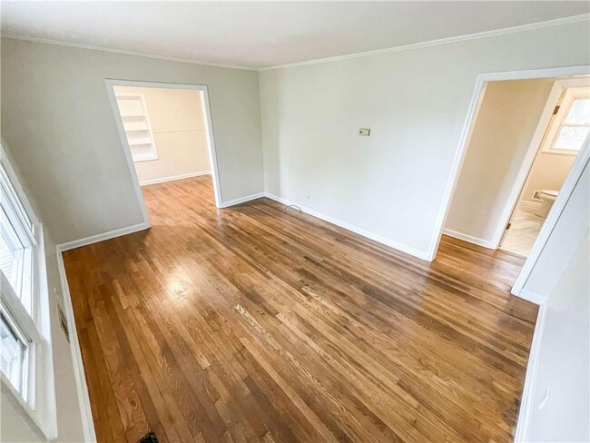 Building Photo - 383 Norton Cir SE