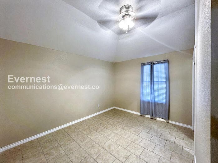 Building Photo - 23203 Flat River Dr