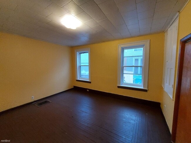 Building Photo - 3 br, 1 bath House - 181 Canal Street 1