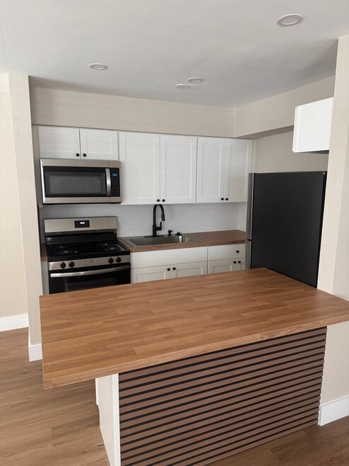 Building Photo - 2271 NW 52nd Ct