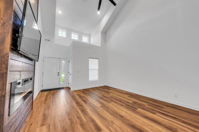 Building Photo - 23817 Harvest Heights Cir
