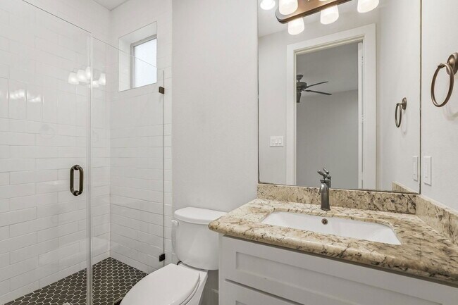 Building Photo - 2441 Charleston St