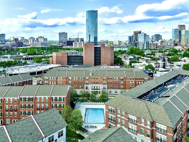 Building Photo - 500 Admirals Way