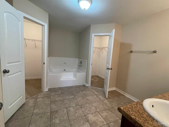 Building Photo - 3526 Jubilee Dr