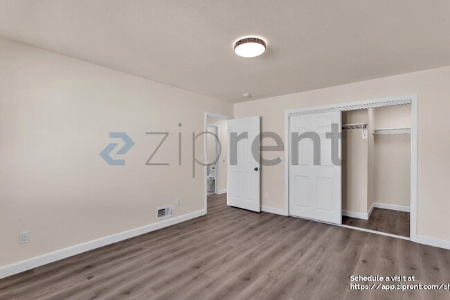 Building Photo - 830 Sargent St