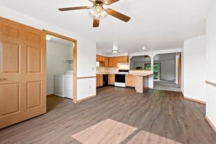 Building Photo - Brook Park Apartments