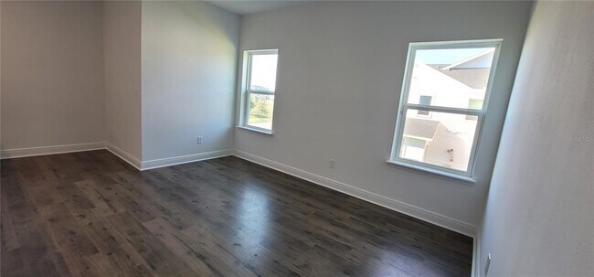 Building Photo - 14253 Kellogg Ave