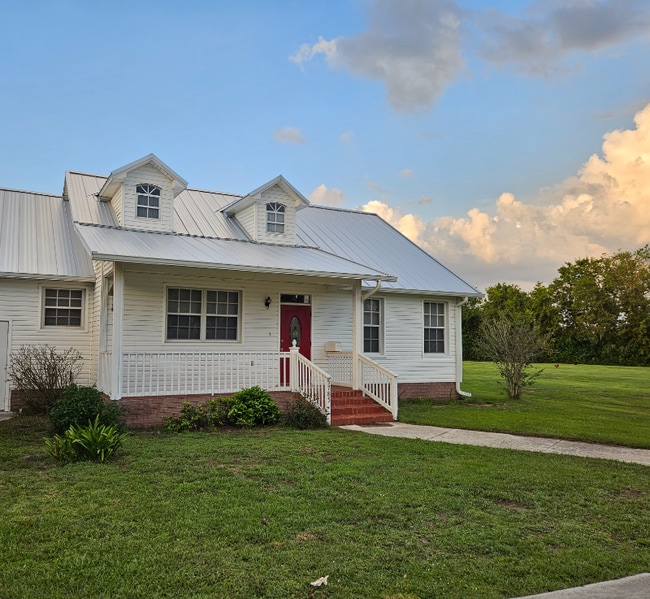 Building Photo - 5785 US-441