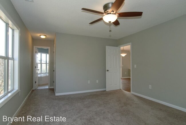 Building Photo - 4106 Breezewood Dr