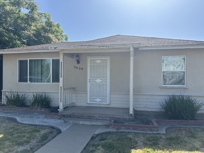 Building Photo - 1334 Grape Ave