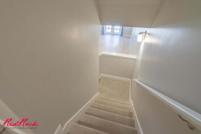 Building Photo - Welcome to Your Dream Home!