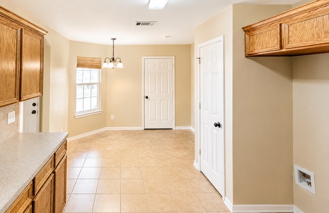 Building Photo - AVAILABLE SOON; APPLY TODAY ON OUR WEBSITE!!