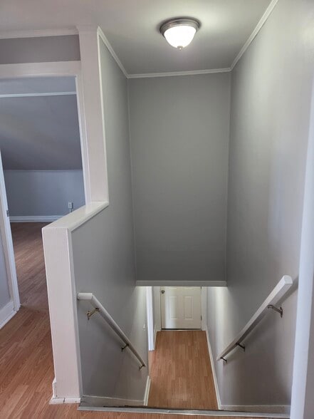 Building Photo - 44 Allen St