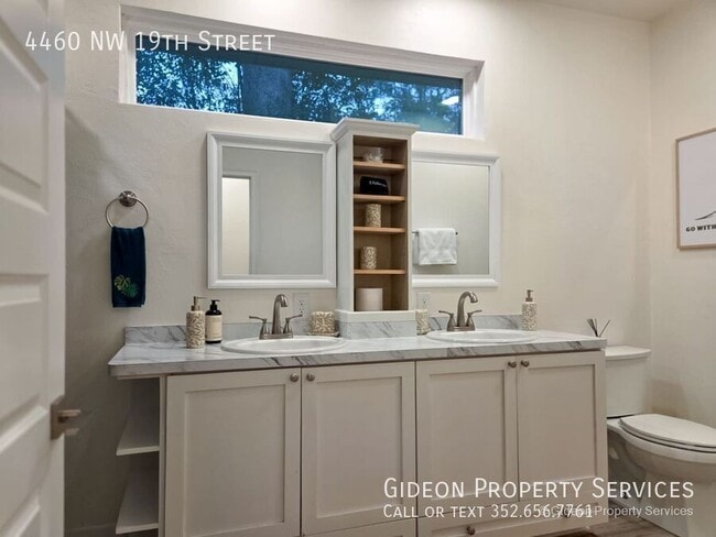 Building Photo - 4460 NW 19th St