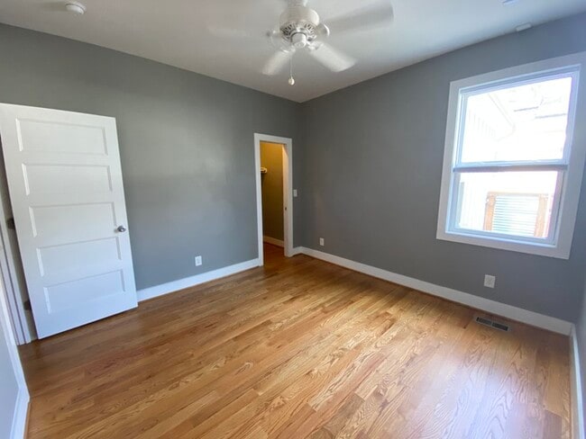 Building Photo - 906 Culpepper Ln