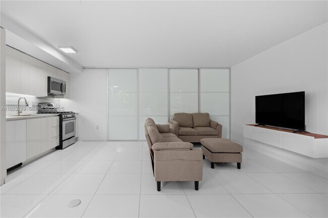 Building Photo - 301 Jefferson Ave