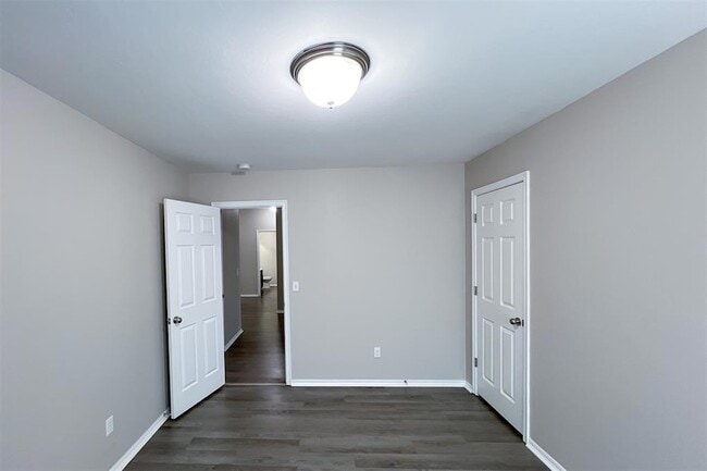 Building Photo - 2928 Cider Mill Ln