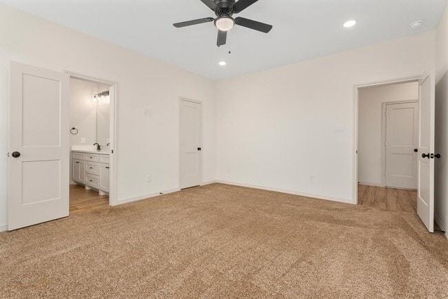 Building Photo - 24738 Roscommon Ln