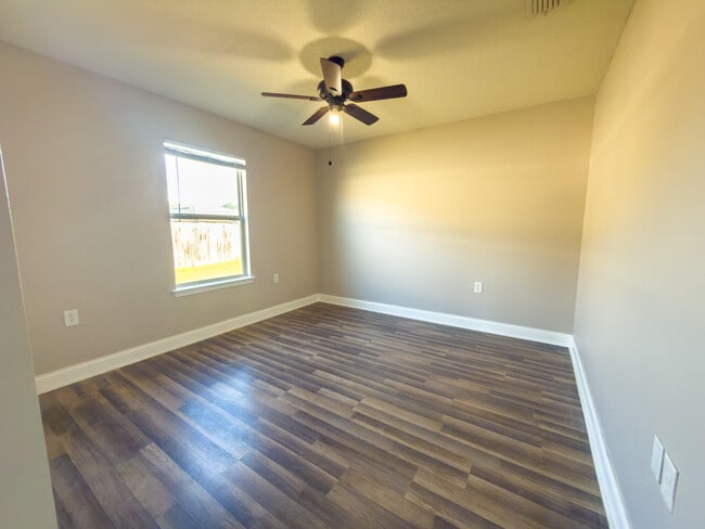 Building Photo - 7971 Herzog Ct