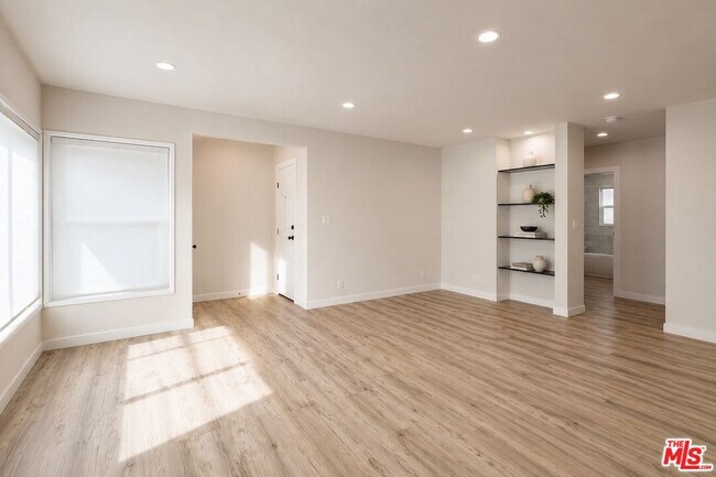 Building Photo - 5250 Whitsett Ave