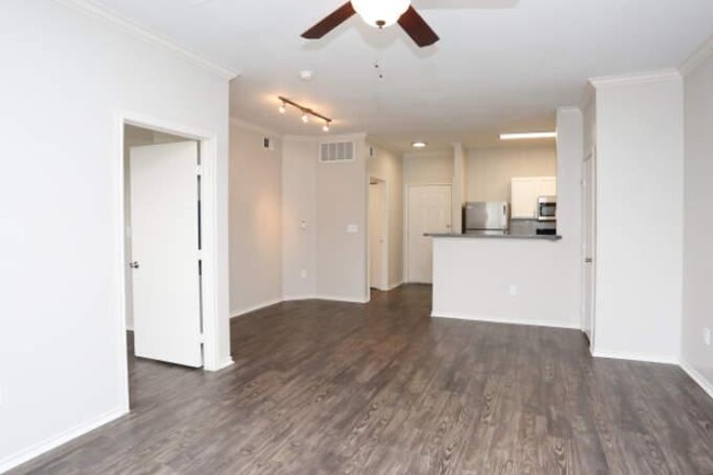 Building Photo - 1 bedroom in Austin TX 78750