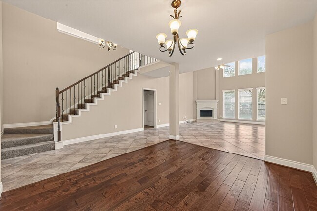 Building Photo - 16810 Whighams Pl