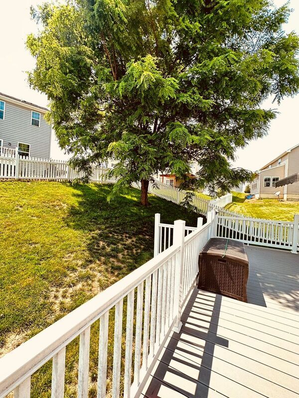 Building Photo - 4536 Briarwood Dr