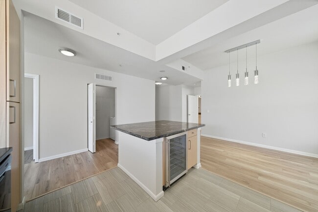 Building Photo - 3505 Sage Rd