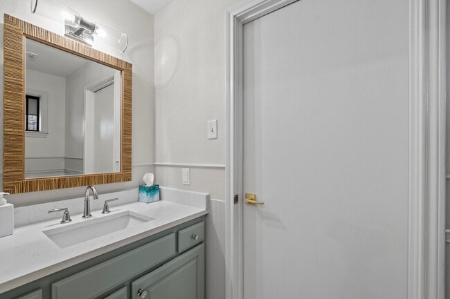 Building Photo - 515 Golden Eagle Loop