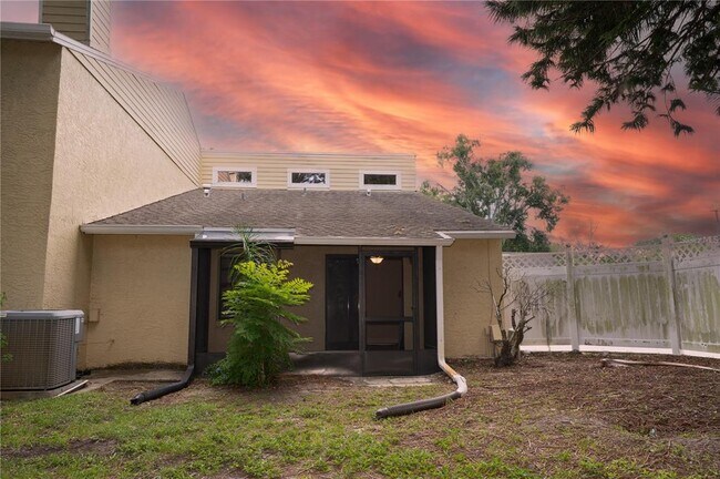 Building Photo - 201 Somerset Ln