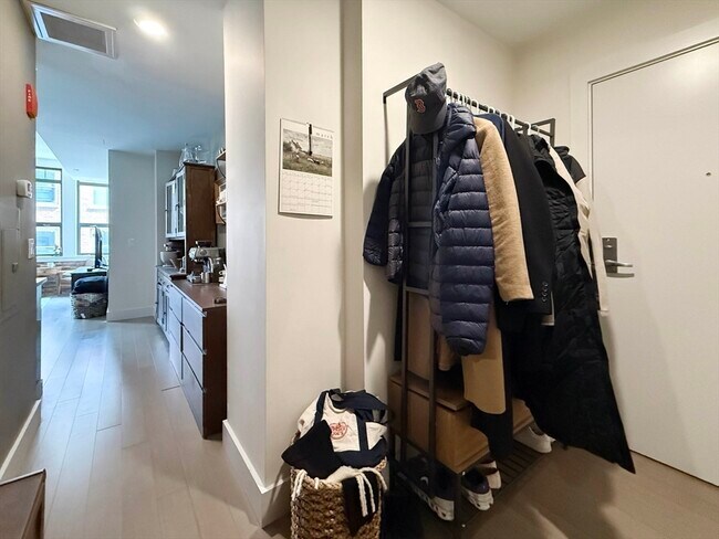 Building Photo - 121 Portland St