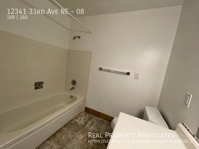 Building Photo - 12341 33rd Ave NE