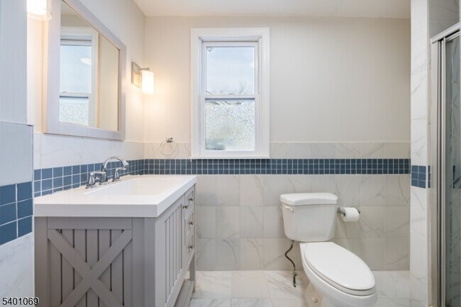 Building Photo - 71 Broad St